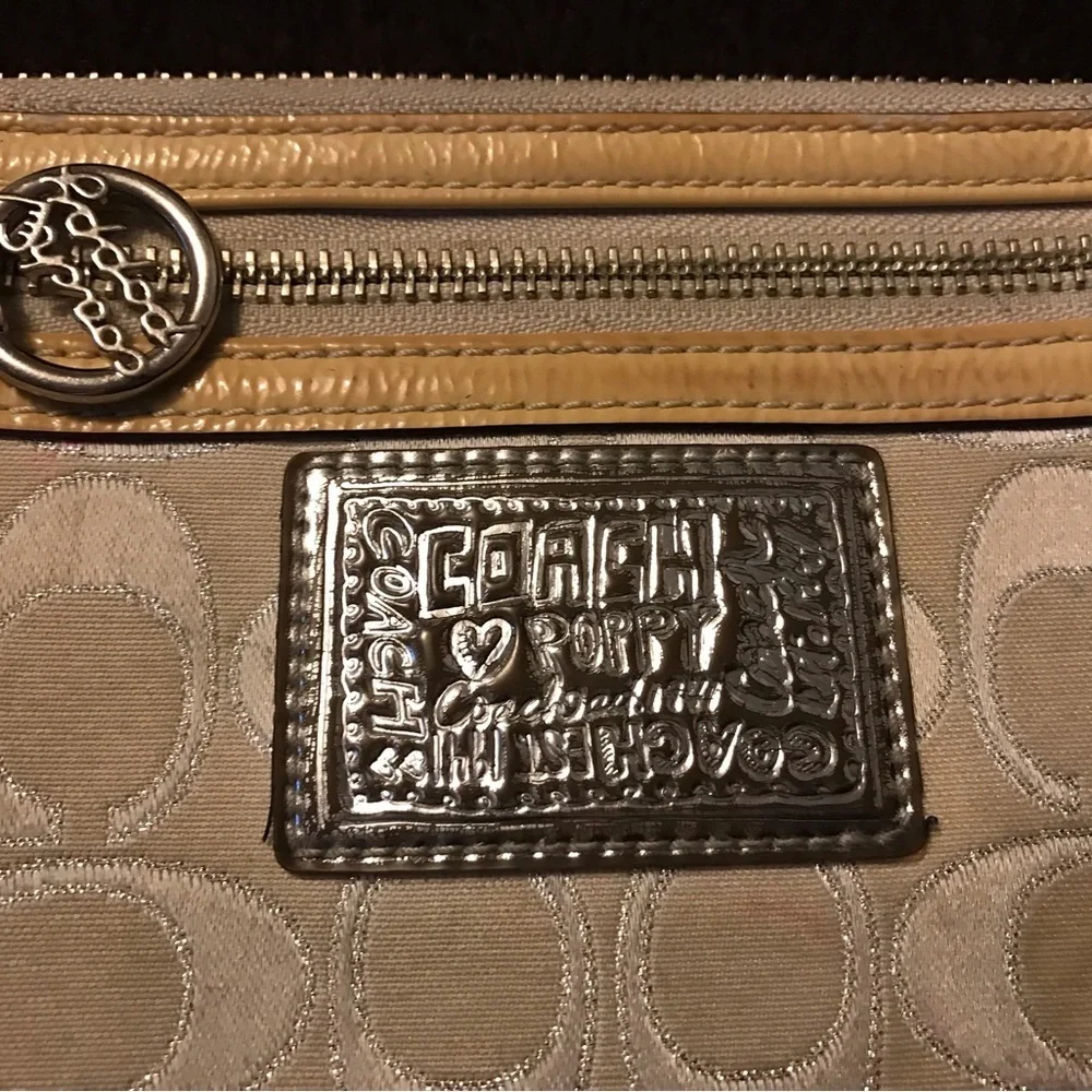 Coach Poppy Cream Wallet Wristlet